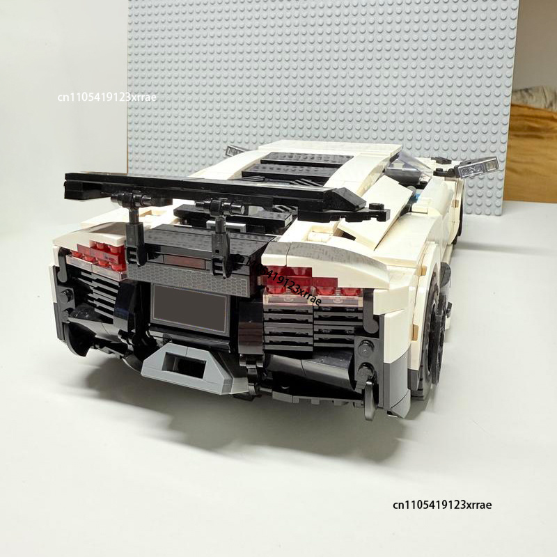 YENI Murcielago SV Sport Coupe - Victor Racket Jetspeed incelemesi ve fiyatı
